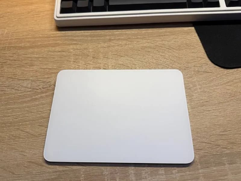 Apple Magic Trackpad (Lightning) — Тбилиси — 250 ₾