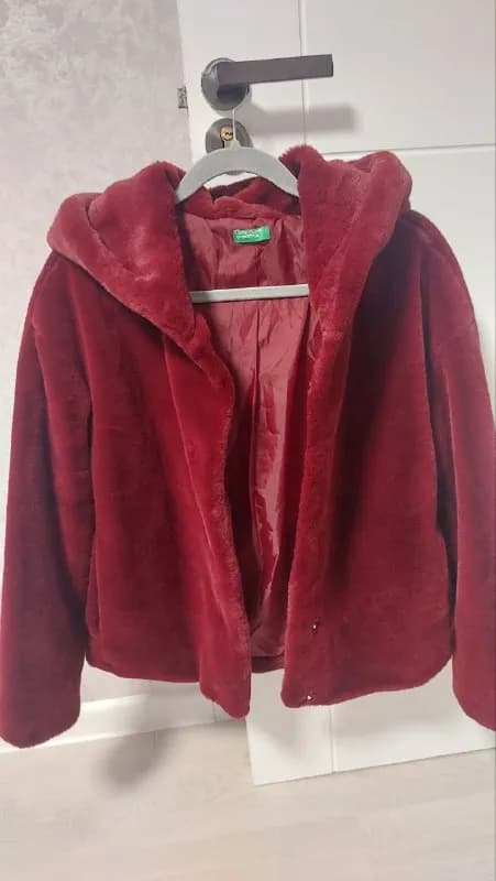 Шубка Benetton размер S — Тбилиси — 40 ₾