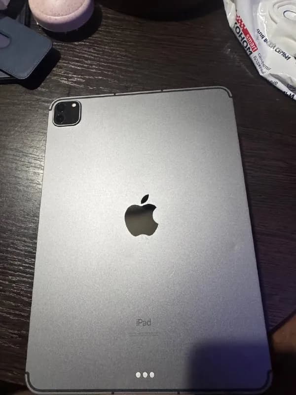 ipad pro 11 M1,128 gb, sim, Face id и камера передная не работают, 80000 — Ереван
