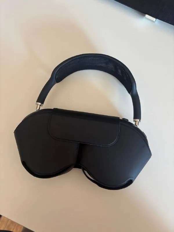 AirPods Max — Батуми — 100 ₾