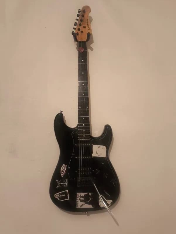 Электрогитара Levinson Stratocaster — Алматы — 45 000 ₸