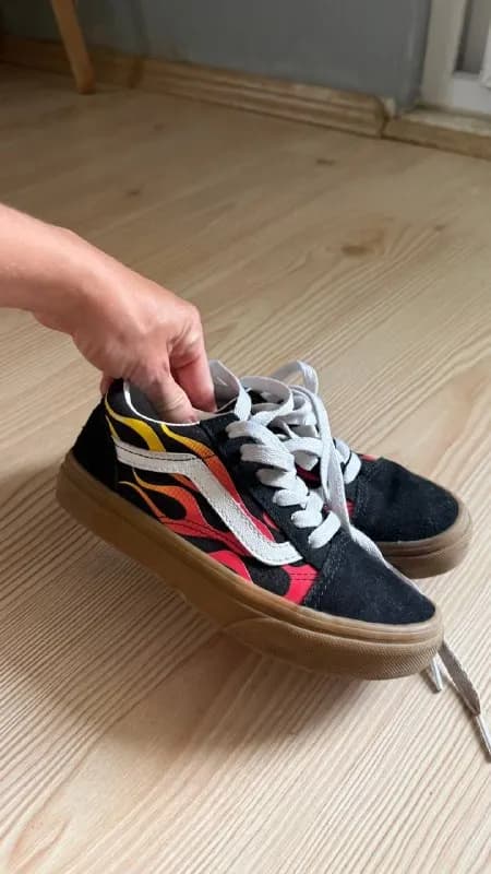 Кеды Vans детские, 32 размер, 19,5 см стелька, куплены в Сербии, оригинал, почти не ношены. — Анталия — 1 000 ₺
