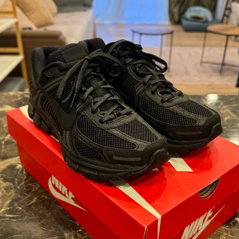 NIKE ZOOM VOMERO 5 SNEAKER — Тбилиси — 200 ₾
