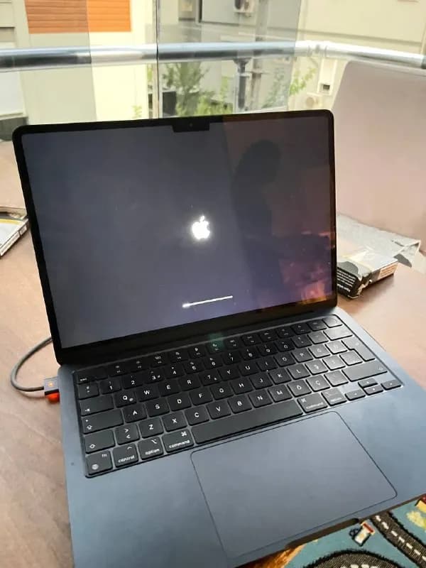 MacBook M2 с коробкой — Анталия — 25 000 ₺