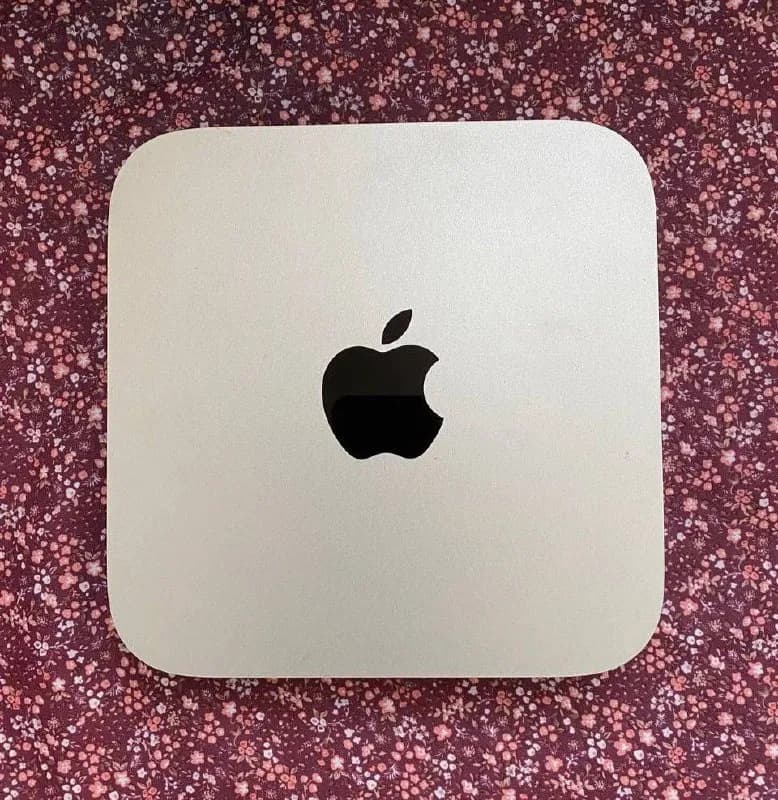 Продам MacBook (макбук) mini (mid 2011) с проводом. — Батуми — 350 ₾