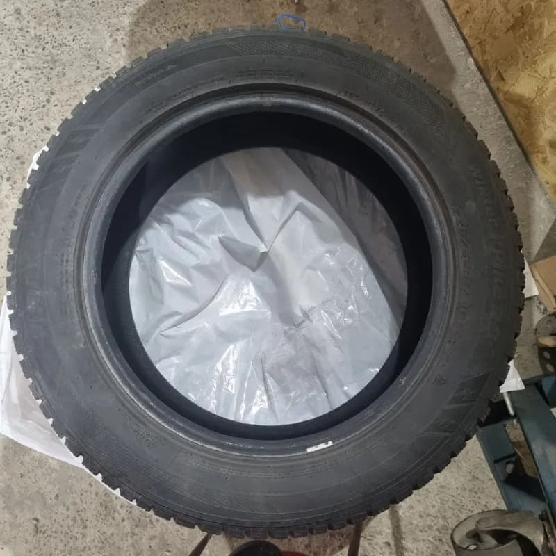 Продам зимние колеса 225×55×17 на сезон хватит смело — Батуми