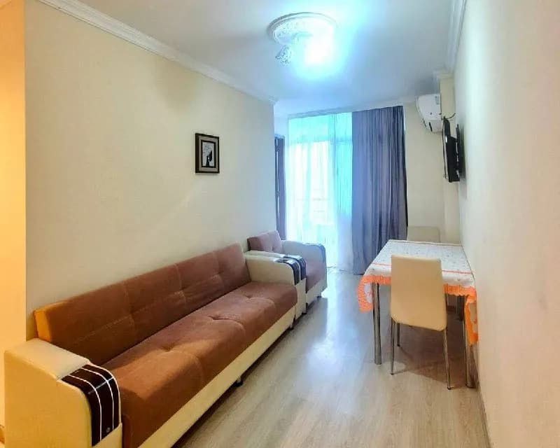 Квартира 1+1, 45 кв, 3 этаж — Батуми — 500 $