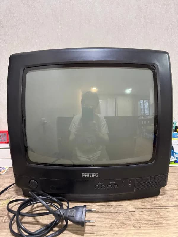 Компактный телевизор PHILIPS 15 дюймов — Тбилиси — 40 ₾