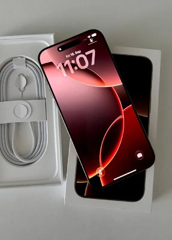 iPhone 16 pro max 256 GB. Покупался в официальном Apple Store. Полный комплект. Царапин на корпусе н — Батуми — 2 450 ₾
