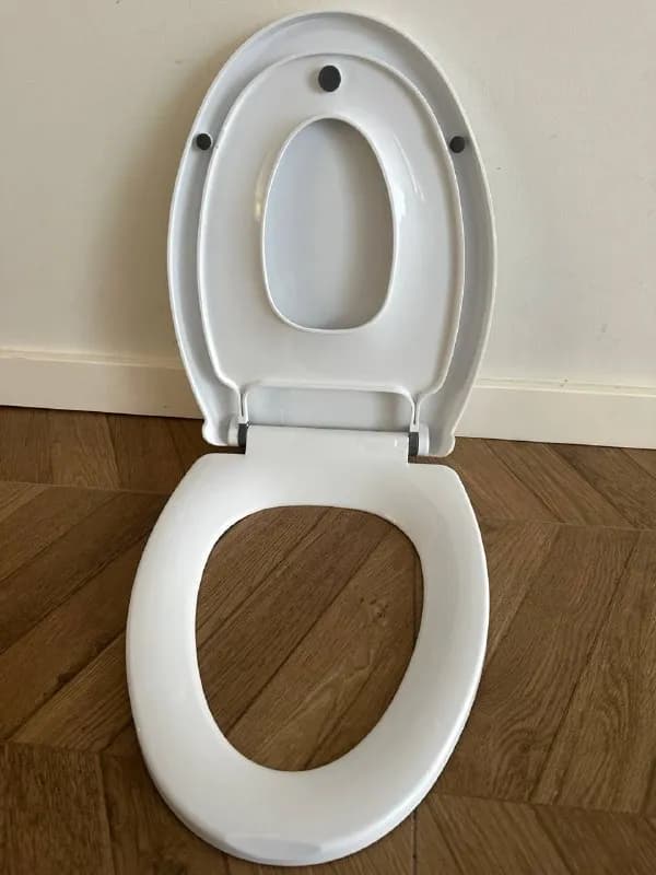 Абсолютно новый товар — Батуми — 10 ₾