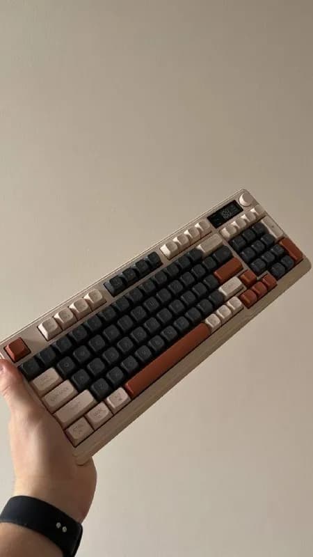 Беспроводная мембранная клавиатура FREEWOLF M96 — Батуми — 50 ₾