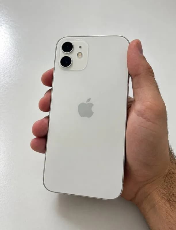 Продаю IPhone 12 на 64GB. АКБ в очень хорошем состоянии, тк использовался исключительно как второй — Минск