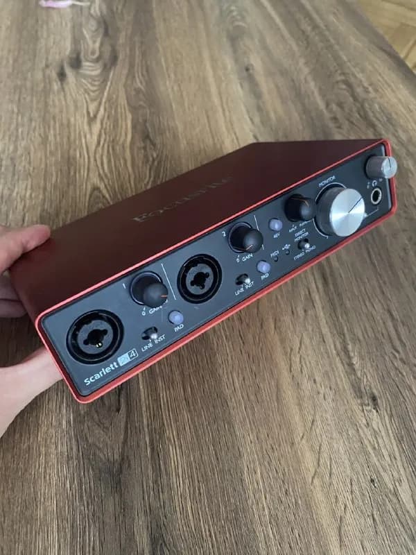 Focusrite Scarlett 2i4 2nd Gen USB аудиоинтерфейс — Тбилиси — 160 ₾