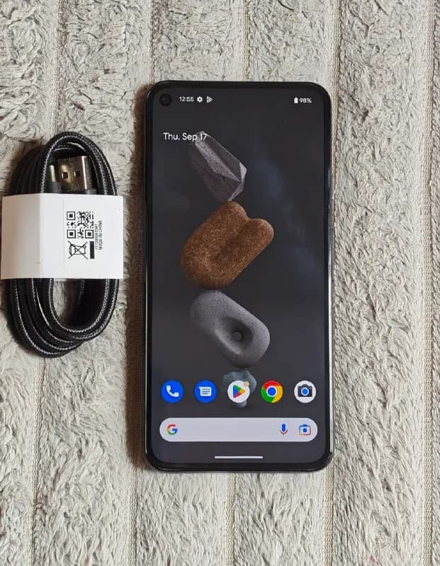 Google Pixel 5 телефон в отличном состоянии, никаких проблем, не залочен. — Тбилиси — 350 ₾