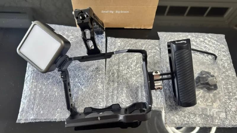 Клетка Small Rig для камеры Sony Alpha A7 III/A7 IV/A7 V/A7 IIIS/A7 IVR/A7 VR — Батуми — 490 ₾