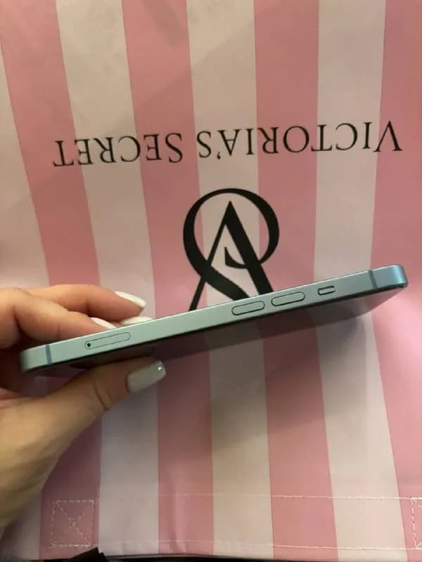 iPhone 14, 128 GB — Тбилиси — 900 ₾