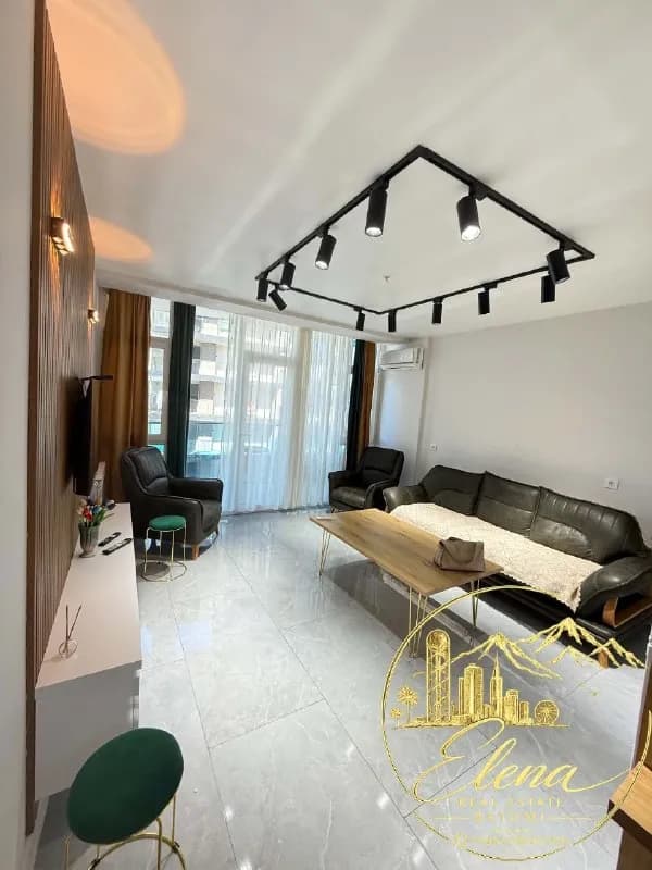 Сдам квартиру 1+1 по улице — Батуми — 700 $