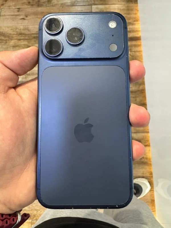 Продается iphone 17 Pro Max 256gb Esim Deep Blue — Ереван — 400 000 ֏