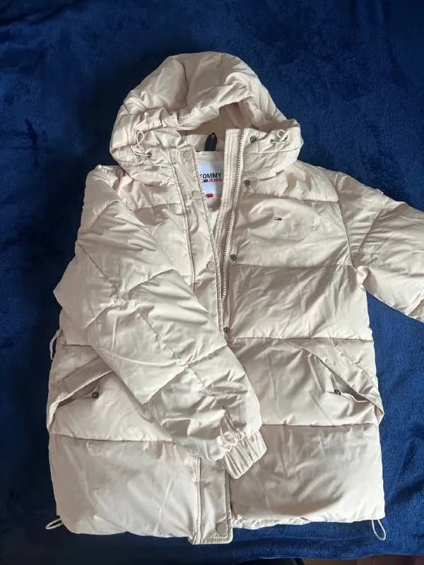 Зимний пуховик Tommy Jeans 🤍 — Батуми — 180 ₾