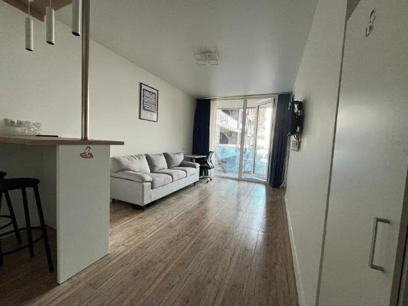 Продаю светло-серый диван JYSK — Батуми — 1 199 ₾