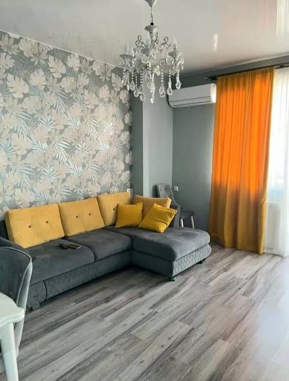 сдается 2+1 двумя светлыми спальнями — Батуми — 650 $