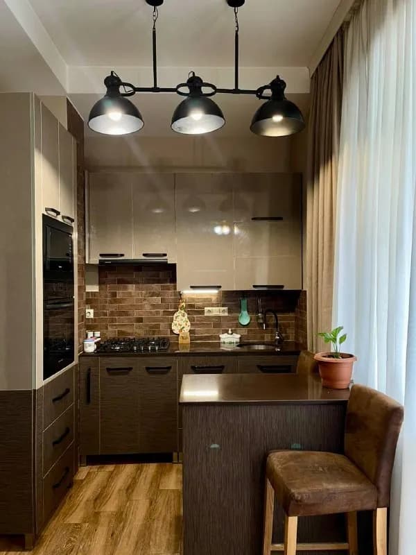 СДАМ 2+1📍Парнаваз Мепе 71 — Батуми — 700 $