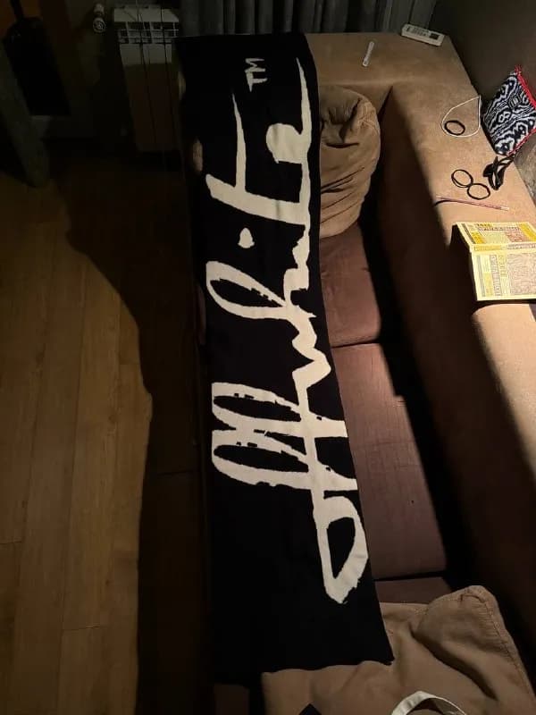 Шарф из 100% шерсти Off White — Тбилиси — 170 $