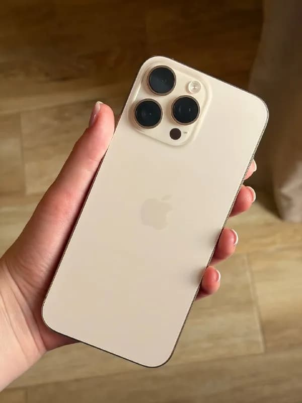 Продам IPhone 16 pro max — Батуми — 2 200 ₾