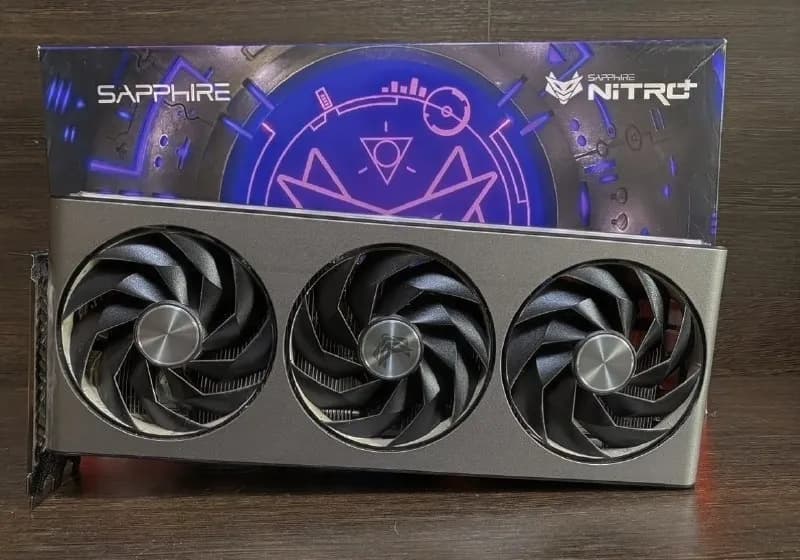 Sapphire RX 7700 XT Nitro+ 12GB — Анталия
