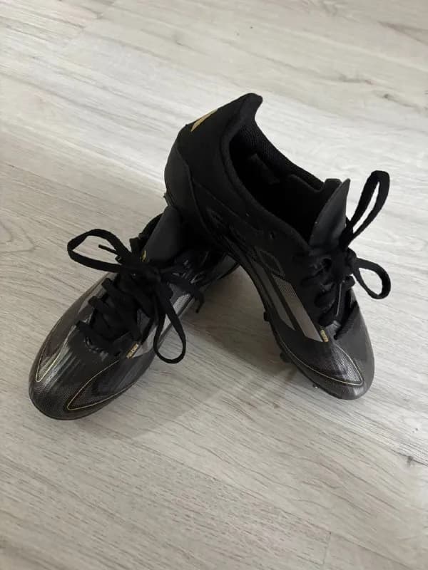 Новые бутсы размер 35 — Батуми — 50 ₾