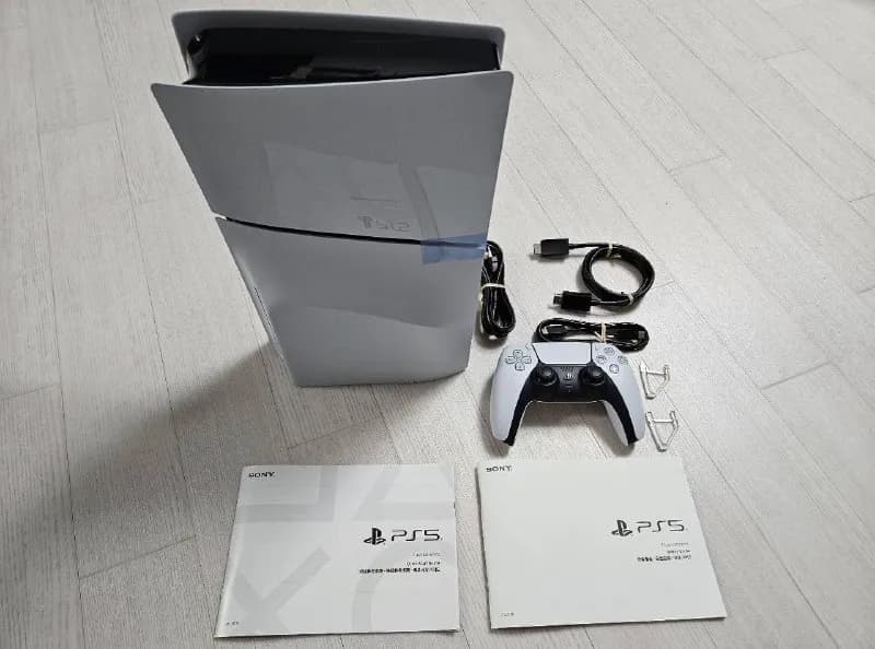 Продам PlayStation 5 Slim — ревизия CFI-2116. Новая, запечатанная, версия с дисководом, SSD 1 ТБ, по — Стамбул — 44 499 ₺