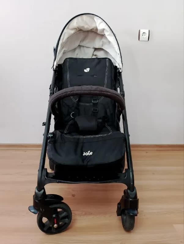 Продаю маневренную и вместительную коляску Joie Brisk LX. Удобная для поездок и общественного трансп — Анталия — 2 500 ₺