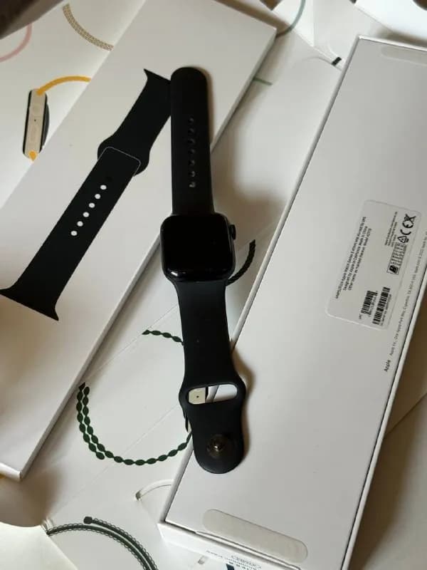 Apple Watch 8⌚️ 41 mm Midnight — Стамбул — 8 000 ₺