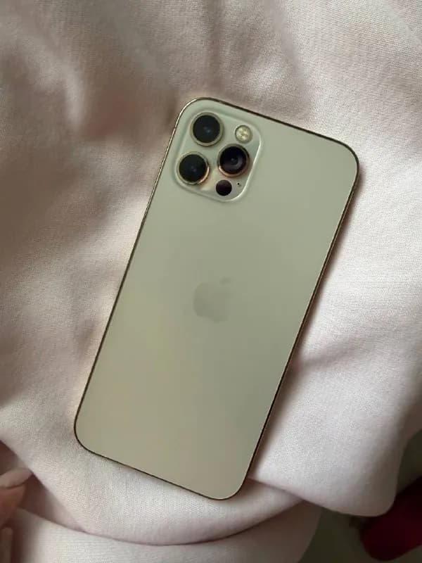 iPhone 12 128 ГБ — Минск — 550 Br