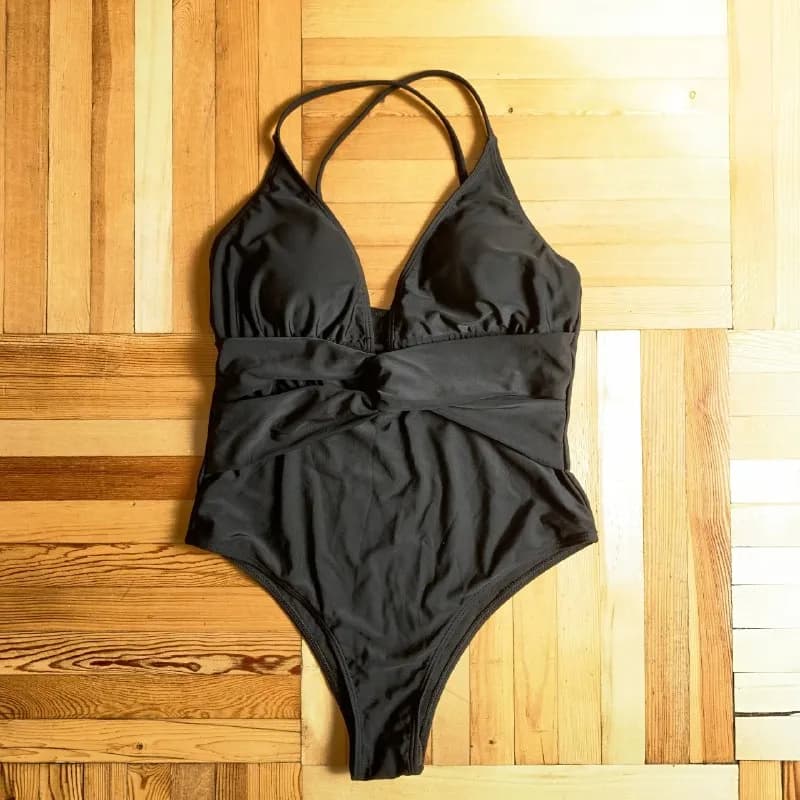 Купальник чёрный S-M, топ с завязкой, лонгслив Urban Outfitters — Тбилиси — 5 ₾