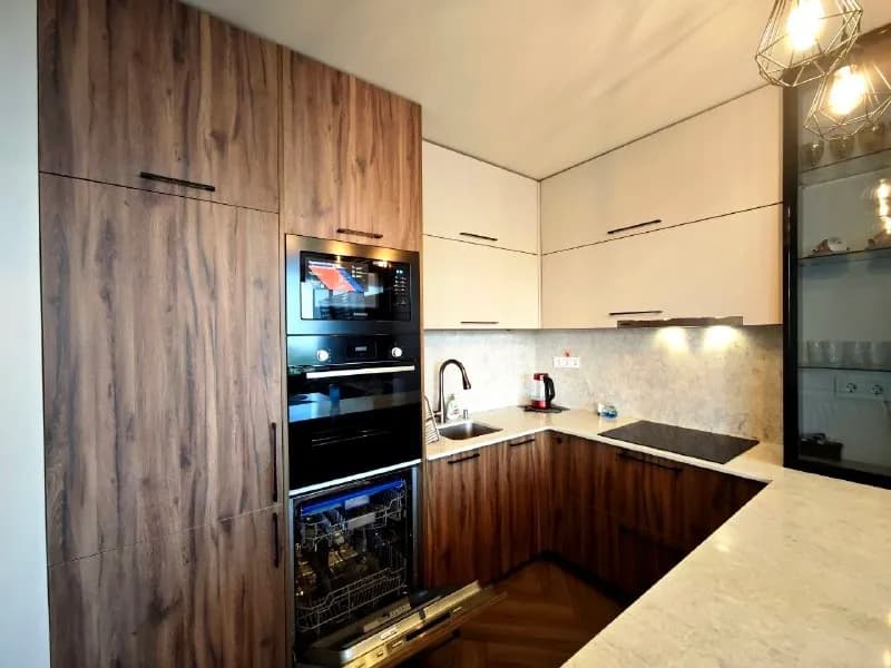 El Mare — Батуми — 2 500 $