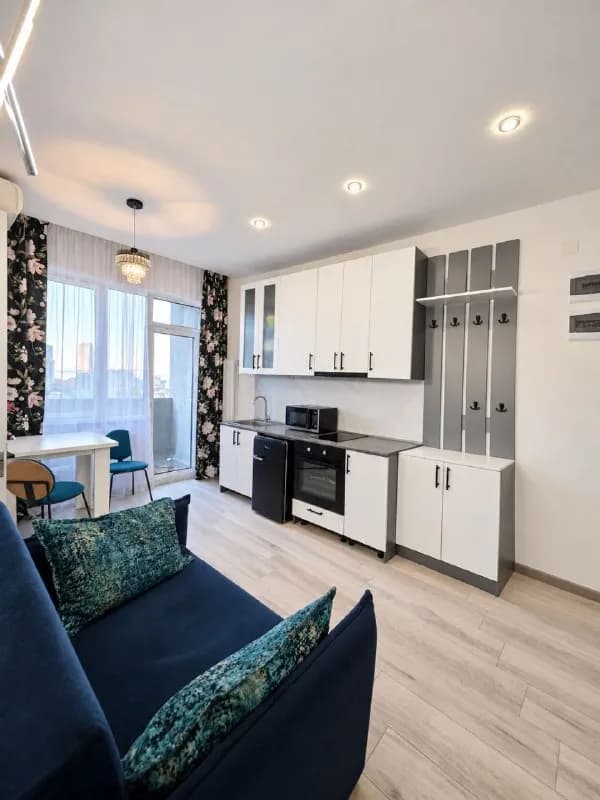 Квартира 1+1 рядом с Аллей Героев — Батуми — 500 $
