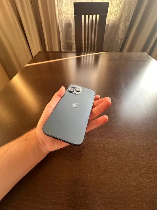 Продам iPhone 12 Pro MAX — Ереван — 85 000 ֏