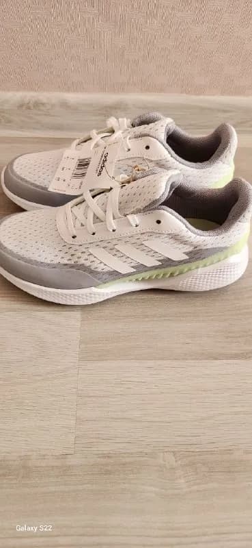 Adidas — Тбилиси — 120 ₾