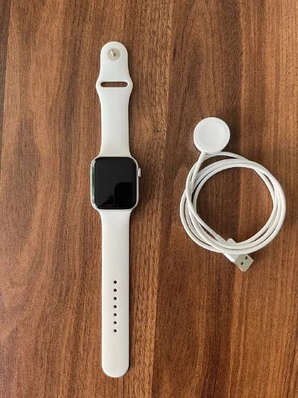 Apple Watch SE 44 2 gen. — Тбилиси — 350 ₾