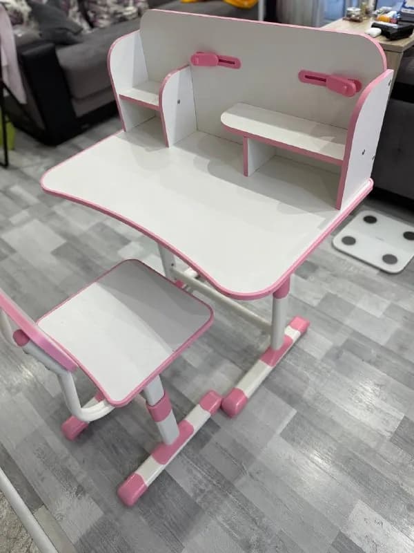 Парта для ребенка — Батуми — 70 ₾