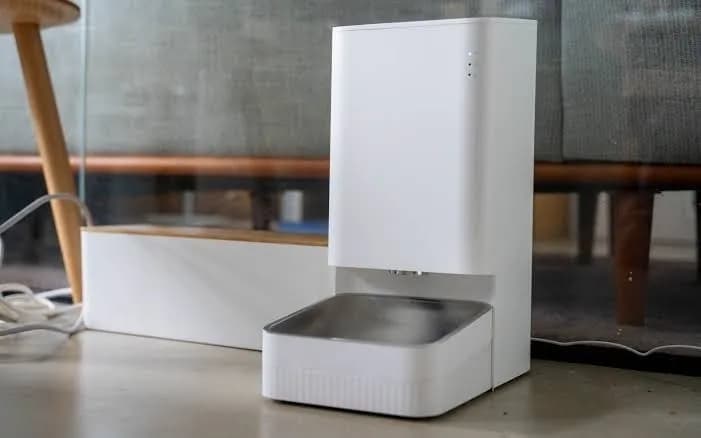 Xiaomi Smart Pet Food Feeder, отличное состояние — Тбилиси — 150 ₾