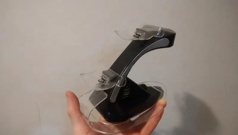 Докстанция для двух гейпадов PS4 — Батуми — 20 ₾