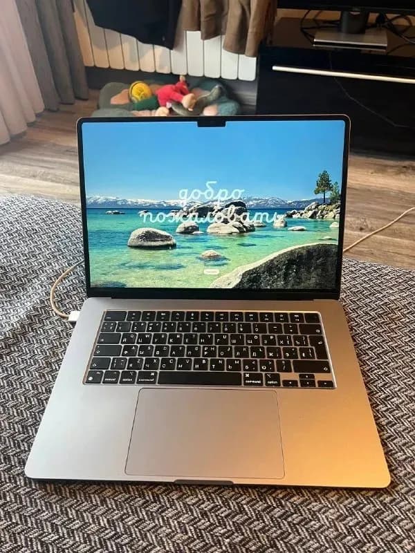 MacBook Air 15 (2024) — Батуми — 2 100 ₾