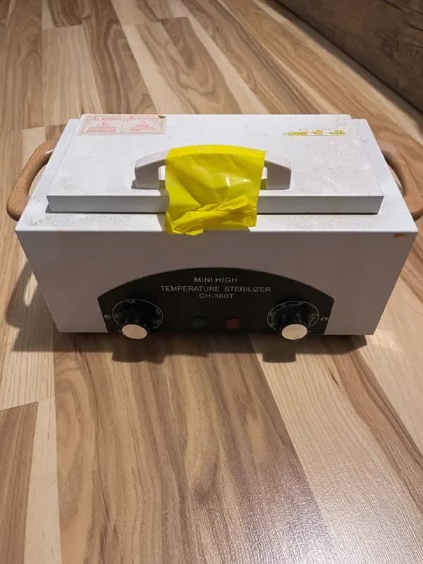 Маникюрный стерилизатор — Батуми — 40 ₾