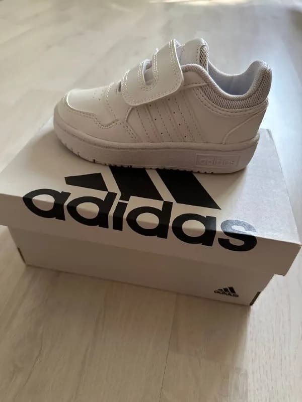 Кроссовки adidas 25 размер — Алматы — 10 000 ₸