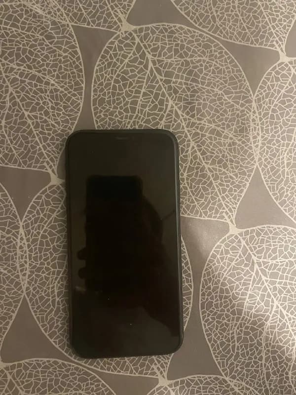 IPHONE XR 64гб — Батуми — 150 ₾