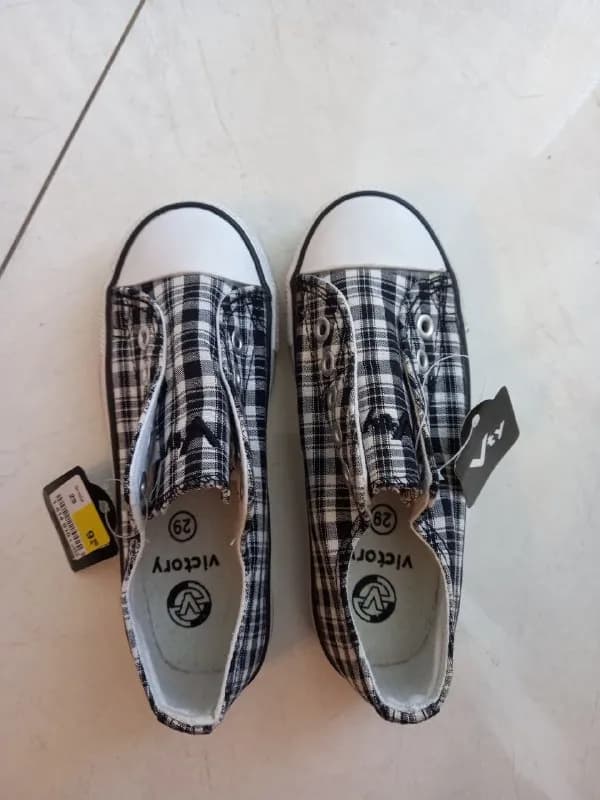 Детские кеды — Тбилиси — 15 ₾