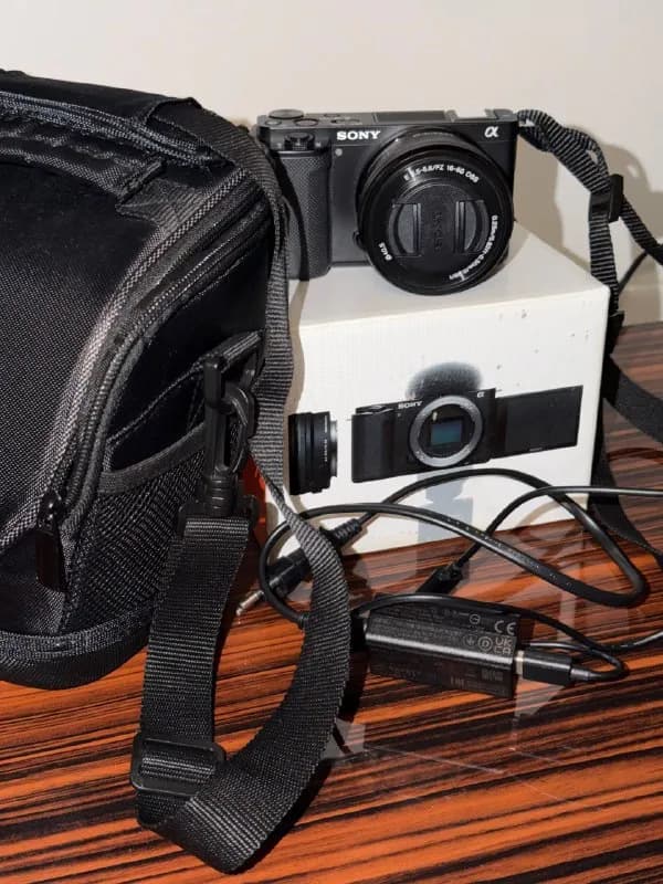 Sony ZV-E10 + 16–50mm OSS — Батуми — 1 500 ₾