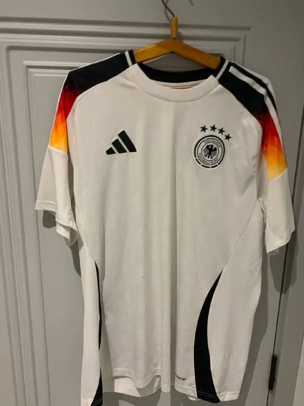Футболка сборной Германии по футболу Adidas — Тбилиси — 80 ₾